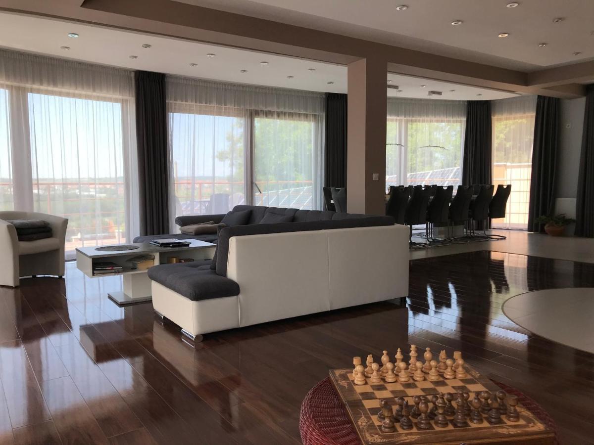 Royal Villa Кестхей Экстерьер фото